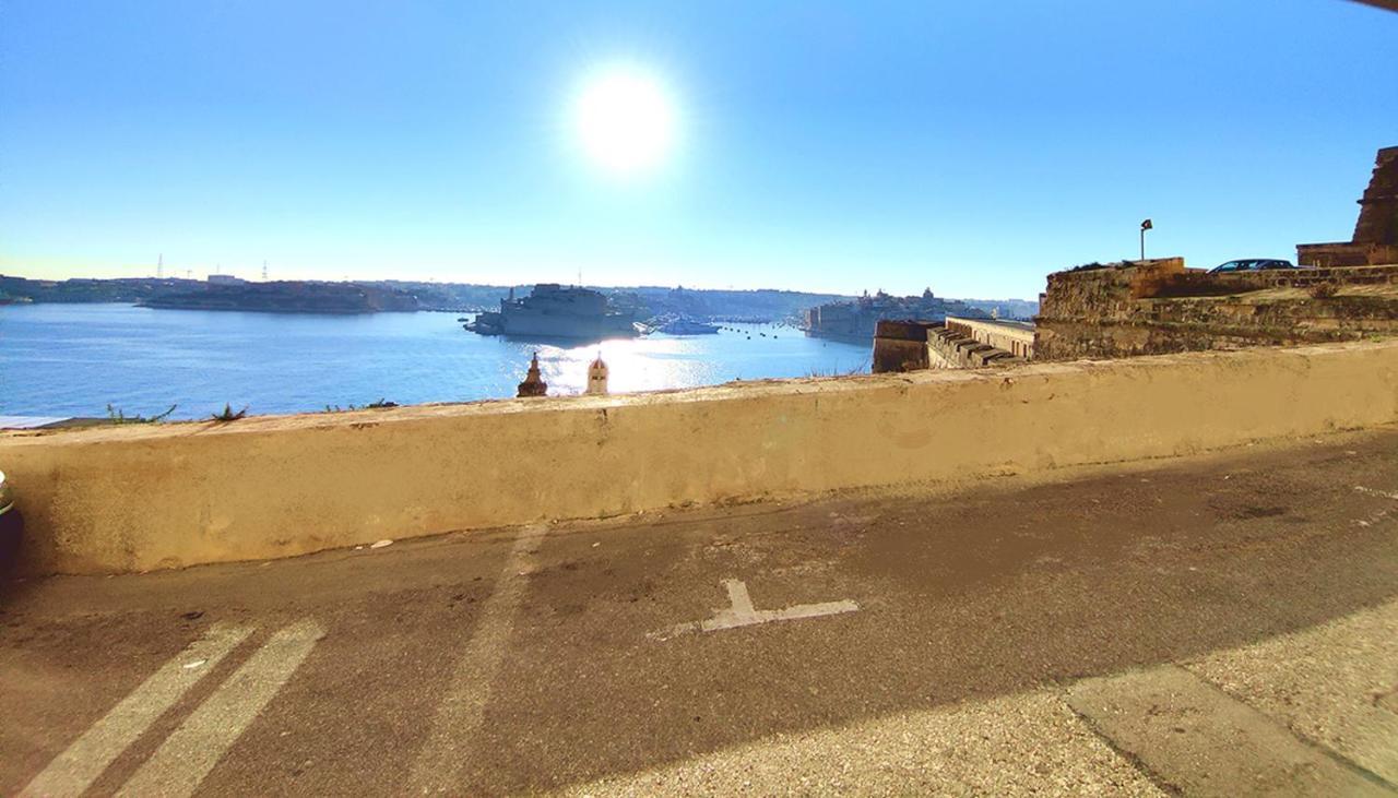 Tide 21 Savynomad Harbour Residences Valletta Exterior foto